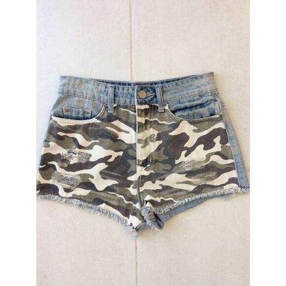 Urban Outfitters BDG Denim Shorts High Rise Dree Cheeky - Picture 1 of 10